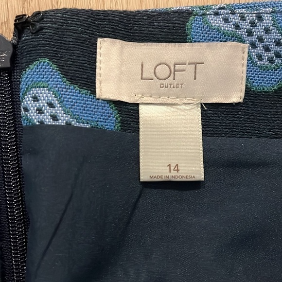 Gorgeous Dark Green Textured LOFT Mini Skirt with Blue Brocade Print 14 - Picture 3 of 5